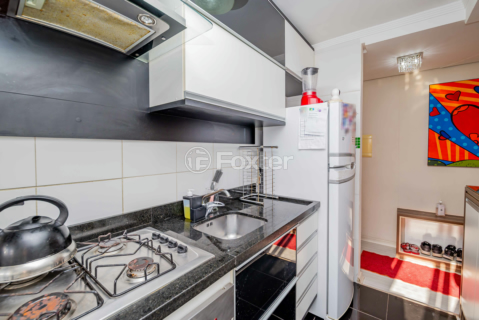 Image 31 - 939749