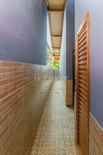 Image 33 - 940015