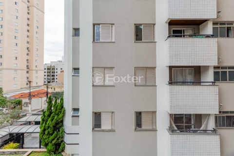 Image 34 - 940938