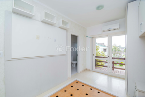 Image 31 - 942239