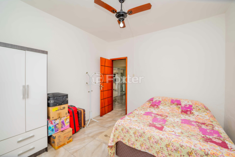 Image 30 - 942515
