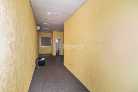 Image 33 - 945247