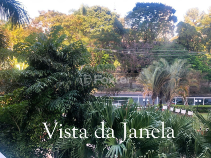 Image 25 - 946556