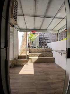 Image 3 - 947656