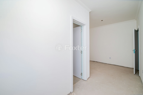 Image 31 - 950737
