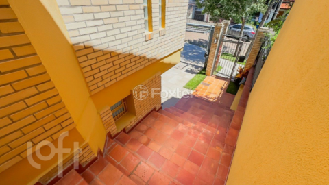 Image 44 - 953093