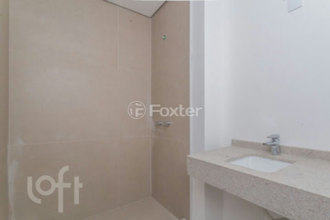 Image 23 - 953110