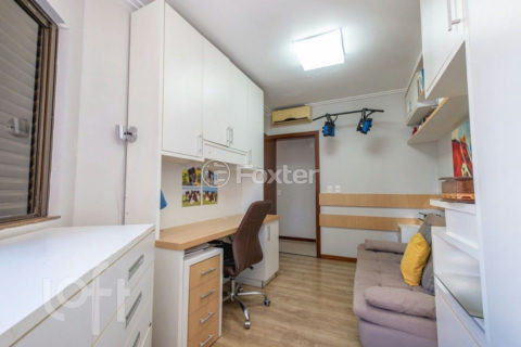 Image 32 - 953140