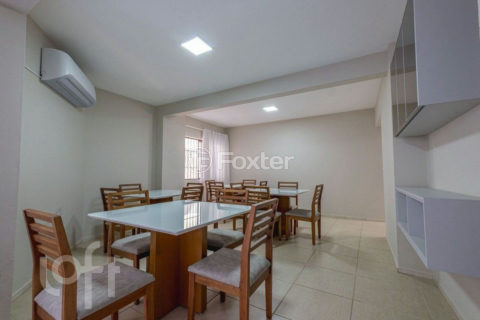 Image 26 - 953140