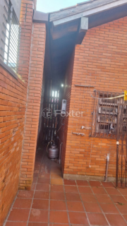 Image 29 - 953372