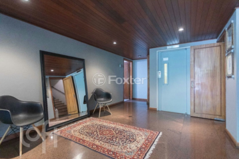 Image 33 - 953467