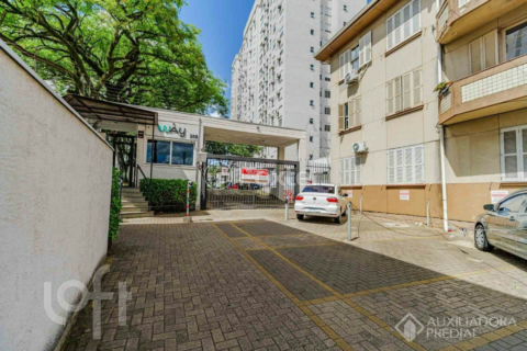 Image 34 - 953579