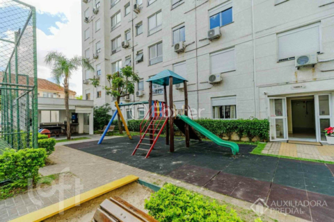 Image 38 - 953579