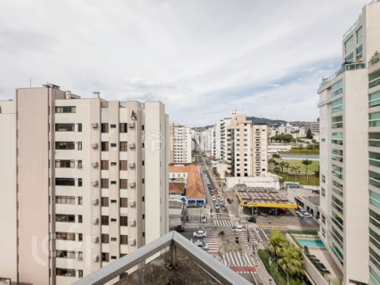 Image 24 - 953685