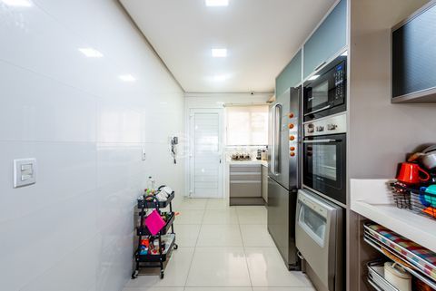 Image 22 - 953695