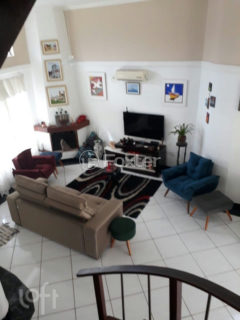 Image 23 - 953753