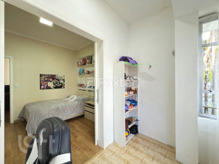 Image 34 - 954029