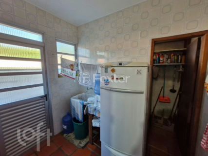 Image 27 - 954229