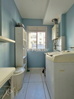 Image 21 - 954244