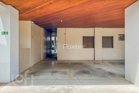 Image 31 - 954265