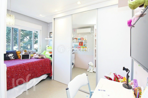 Image 31 - 954303