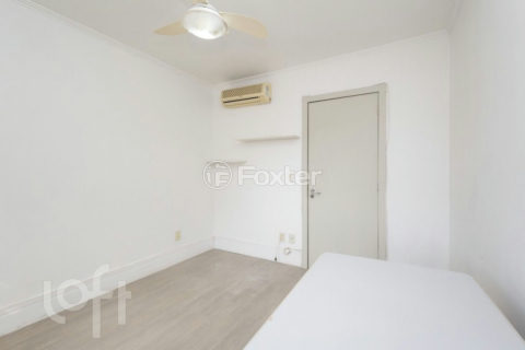 Image 21 - 954403