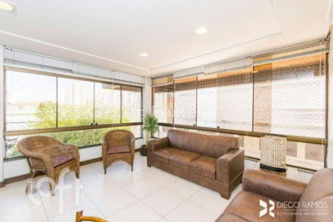 Image 33 - 954430