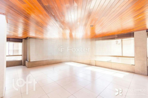Image 31 - 954430