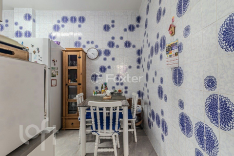 Image 31 - 954710