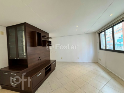 Image 3 - 954714