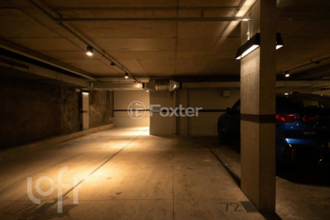 Image 23 - 954747