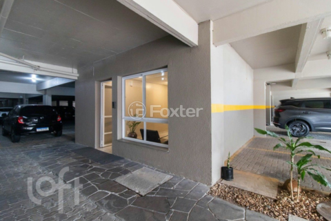 Image 28 - 955048