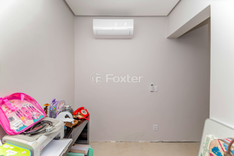 Image 38 - 955452
