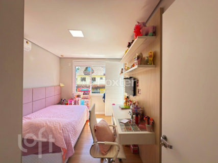 Image 31 - 955468