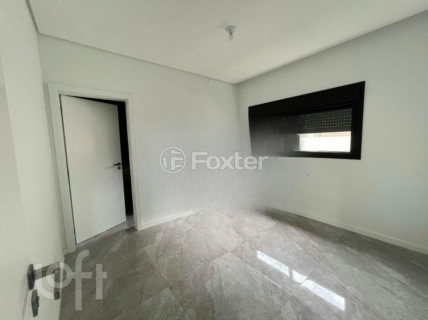 Image 33 - 955915