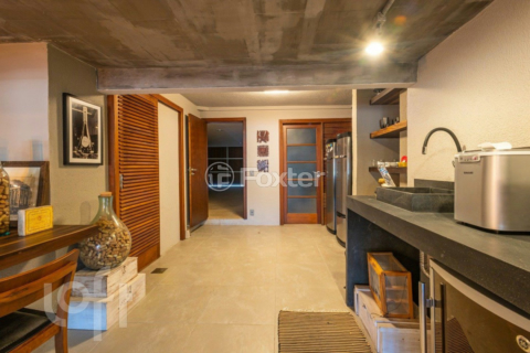 Image 44 - 955956