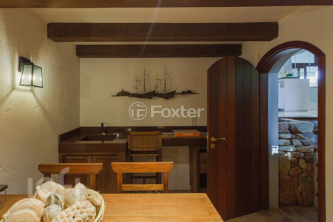 Image 65 - 956062