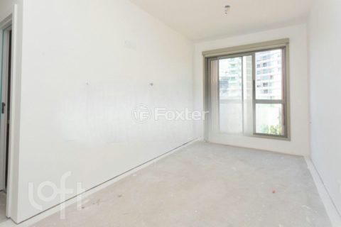 Image 36 - 956072