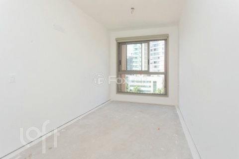 Image 37 - 956072