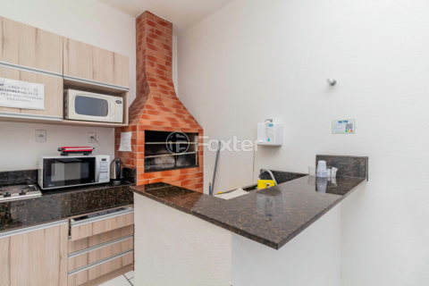 Image 33 - 956317