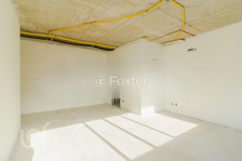 Image 31 - 956358