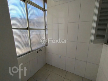 Image 32 - 956372