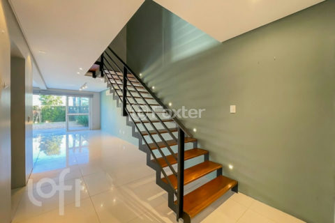 Image 21 - 956376