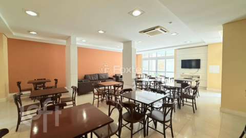Image 33 - 956616