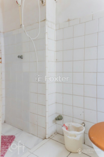 Image 21 - 956672