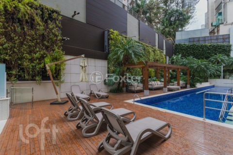 Image 31 - 956863