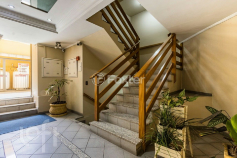 Image 30 - 957257