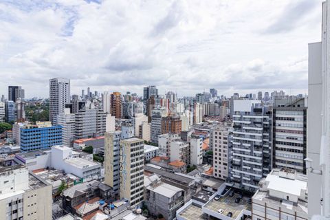 Image 29 - 957344