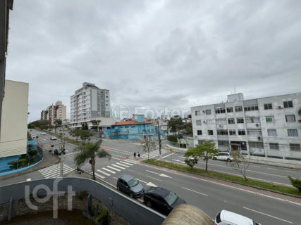 Image 40 - 957385
