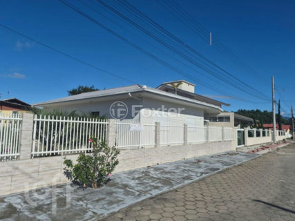 Image 32 - 957491